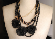 Multi - Strang Corsage schwarzer Stoff handgefertigt, Halsketten Woemns Kleid