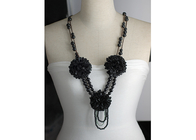 Lady Black Flower Corsage, handgefertigt, Colliers mit Modeschmuck Kleid