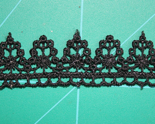 Wasserlösliche dekorative Polybreite Spitze-Ordnung Dyeable 2cm in der weißer/Schwarz-Farbe