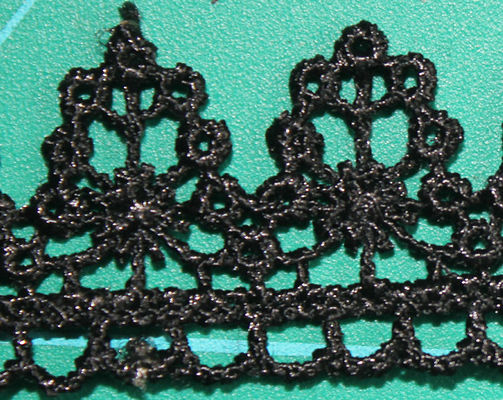Wasserlösliche dekorative Polybreite Spitze-Ordnung Dyeable 2cm in der weißer/Schwarz-Farbe