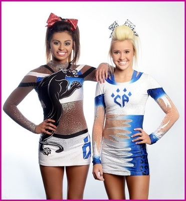 Beifall-Team-metallische Bergkristall-Jugend-Cheerleading Kleid mit Bögen