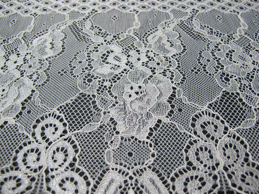 Weiße Blumennylonspitze-Gewebe-Wimper-Spitze-Ordnung für Dame Dress
